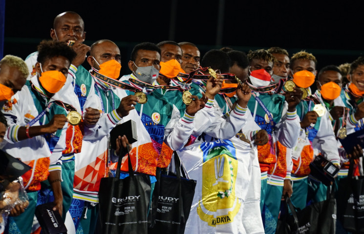 Hockey Putra Papua Rebut Emas